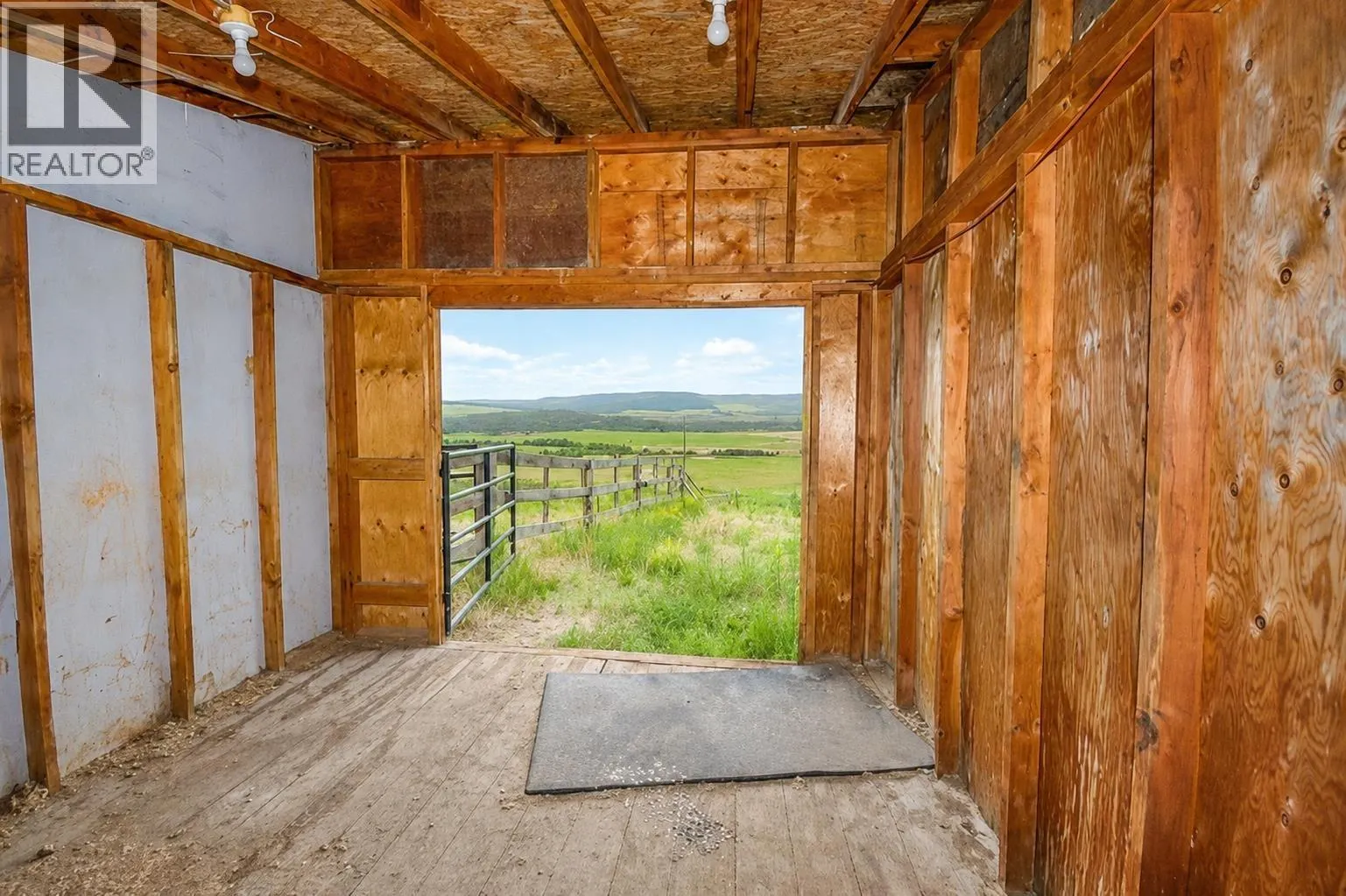 7350 CHILCOTIN 20 HIGHWAY