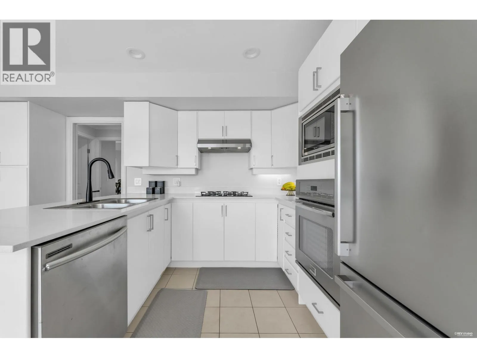 111 SANDRINGHAM CRESCENT