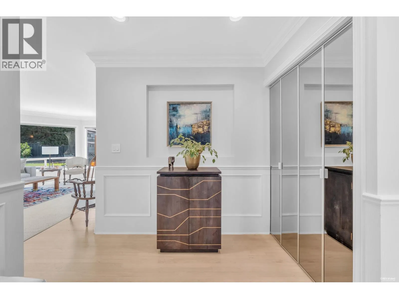 111 SANDRINGHAM CRESCENT