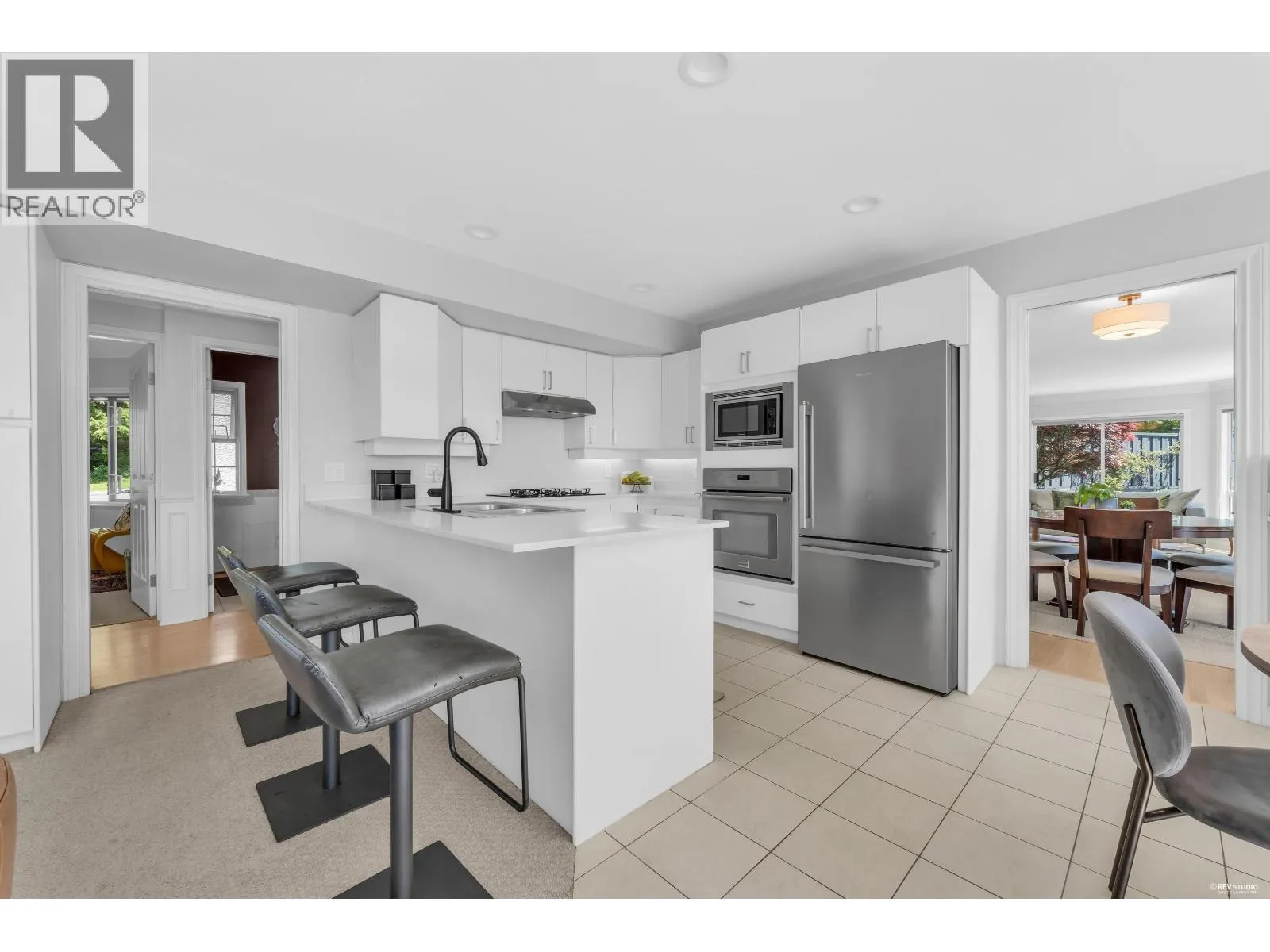 111 SANDRINGHAM CRESCENT