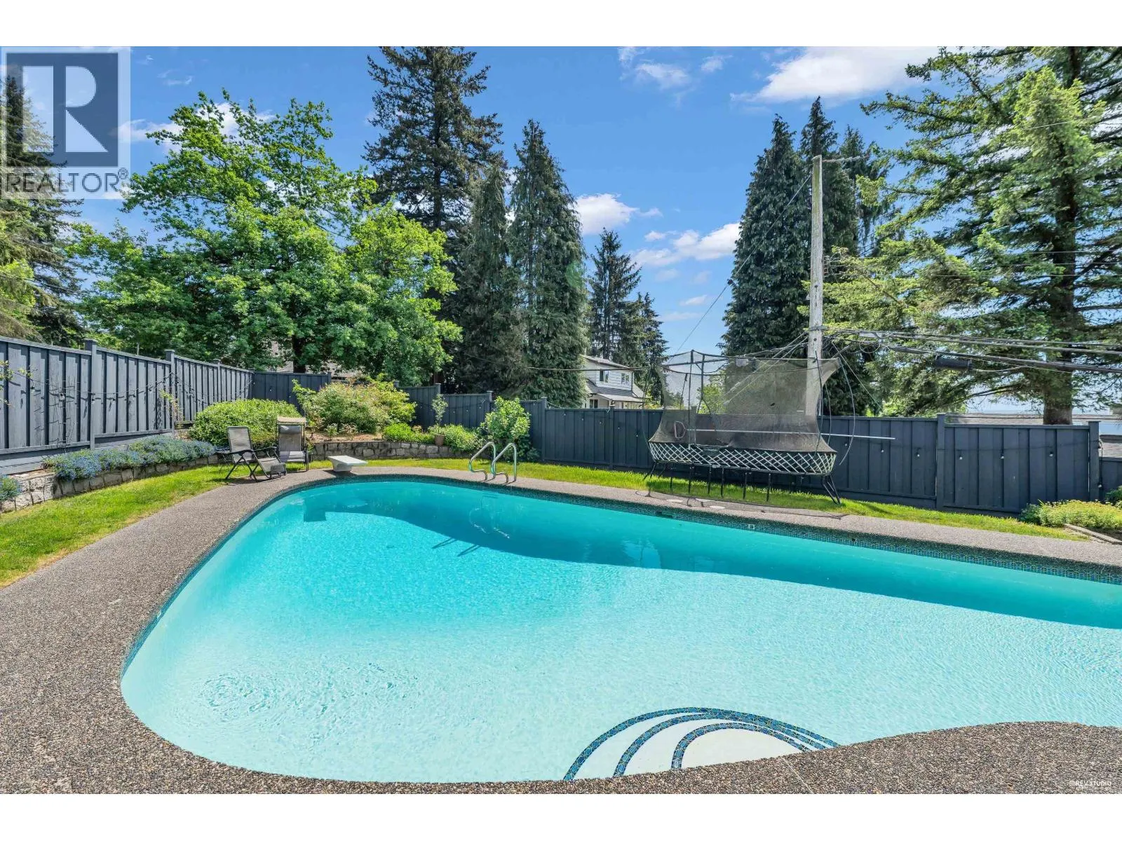 111 SANDRINGHAM CRESCENT