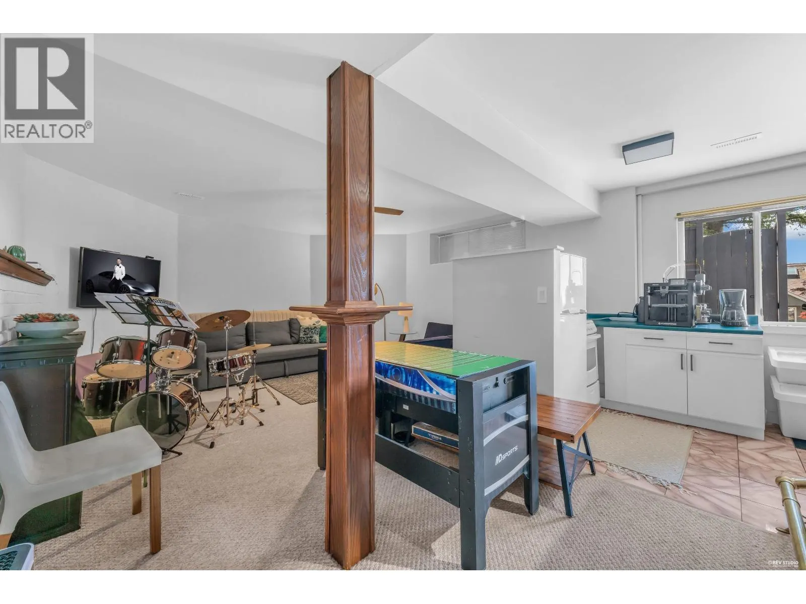 111 SANDRINGHAM CRESCENT