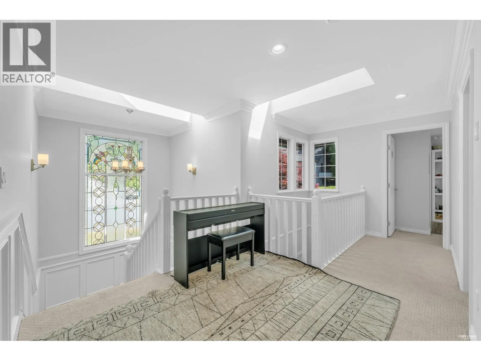 111 SANDRINGHAM CRESCENT