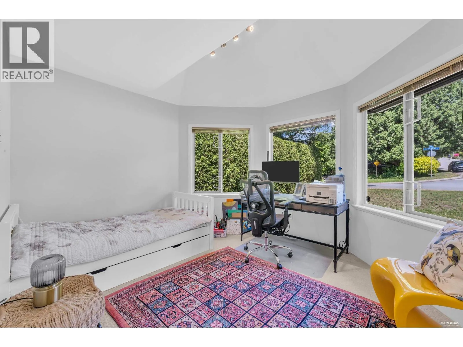 111 SANDRINGHAM CRESCENT