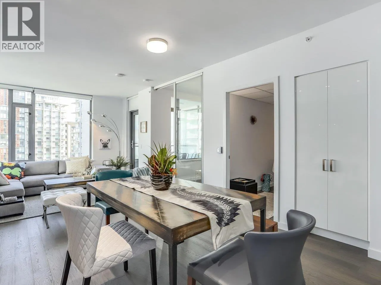 808 1688 PULLMAN PORTER STREET
