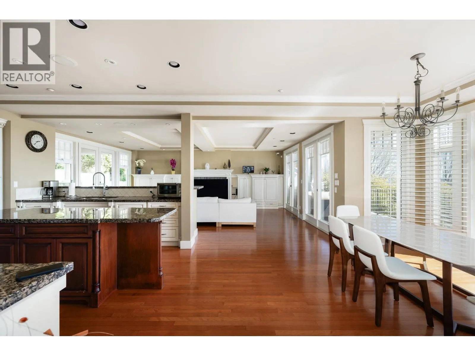2353 ORCHARD LANE