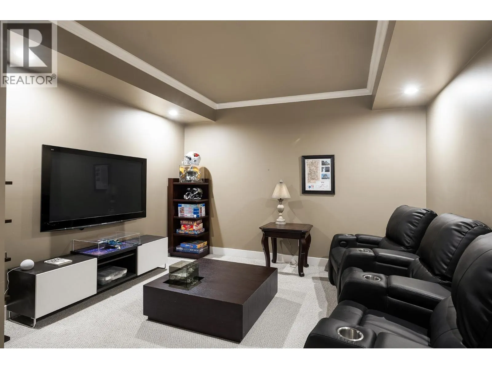 2353 ORCHARD LANE