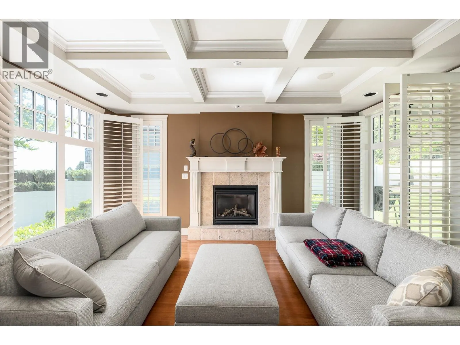 2353 ORCHARD LANE