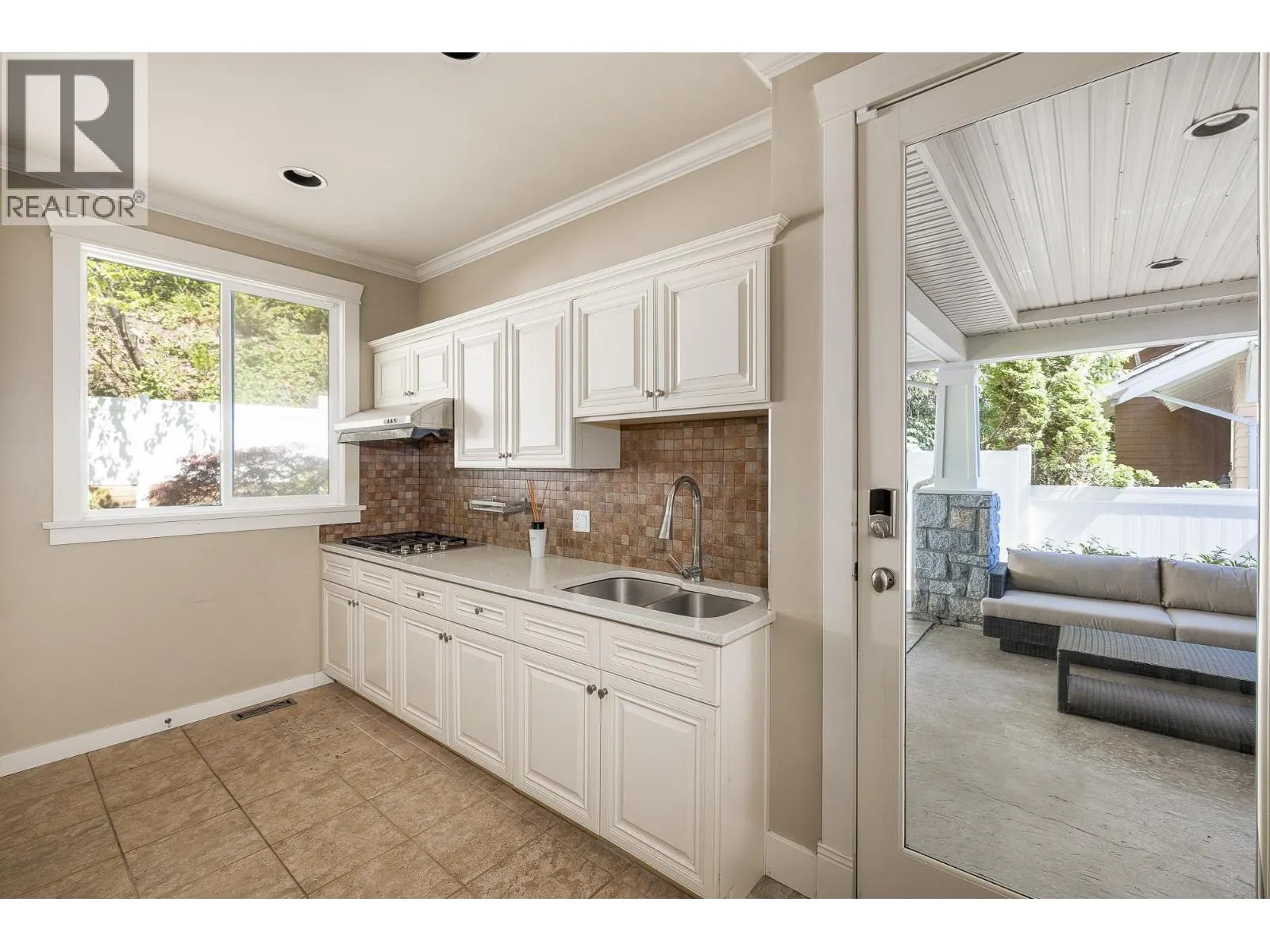 2353 ORCHARD LANE