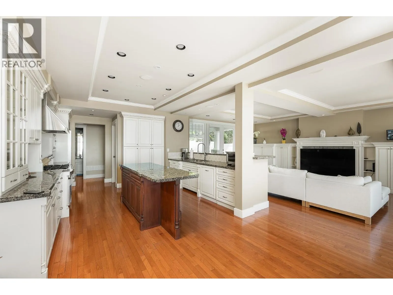 2353 ORCHARD LANE