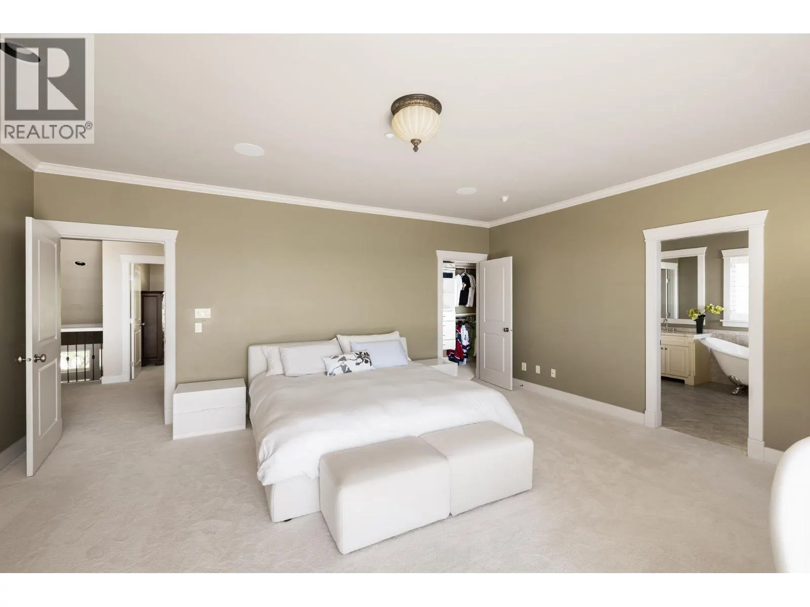 2353 ORCHARD LANE