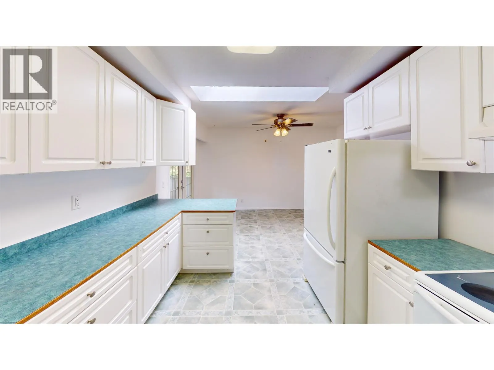1930 BEACH CRESCENT