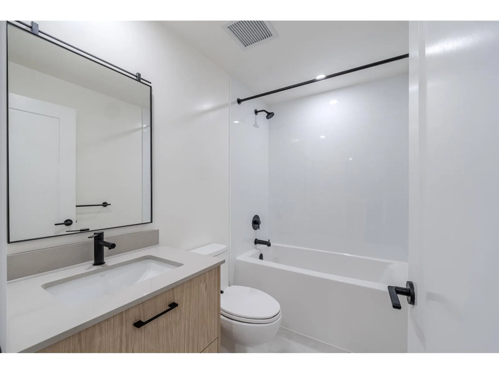 205 27249 ALDERGROVE TOWN CENTRE DRIVE