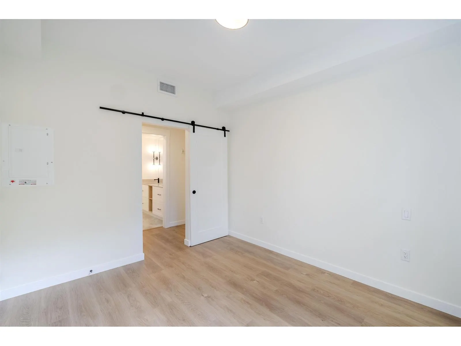 205 27249 ALDERGROVE TOWN CENTRE DRIVE