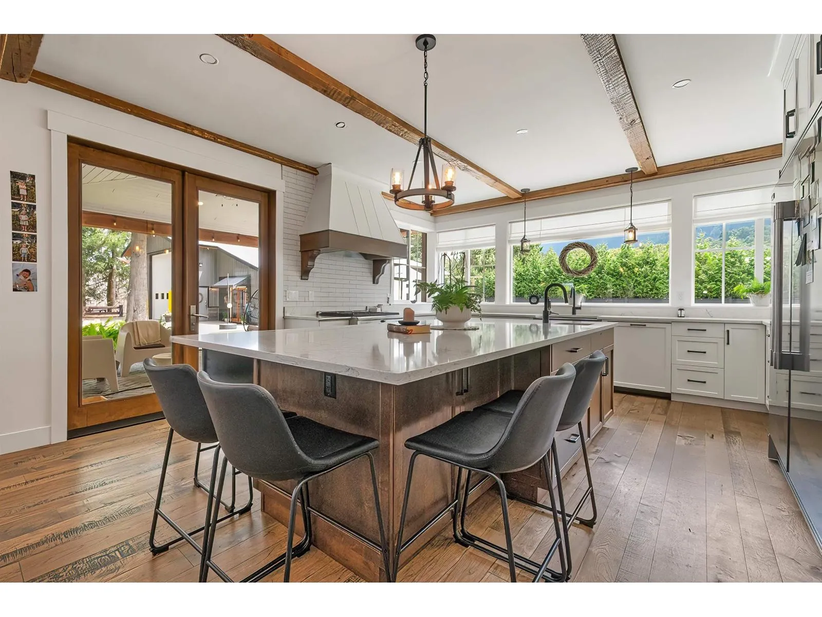 9586 MCMILLAN ROAD|Rosedale