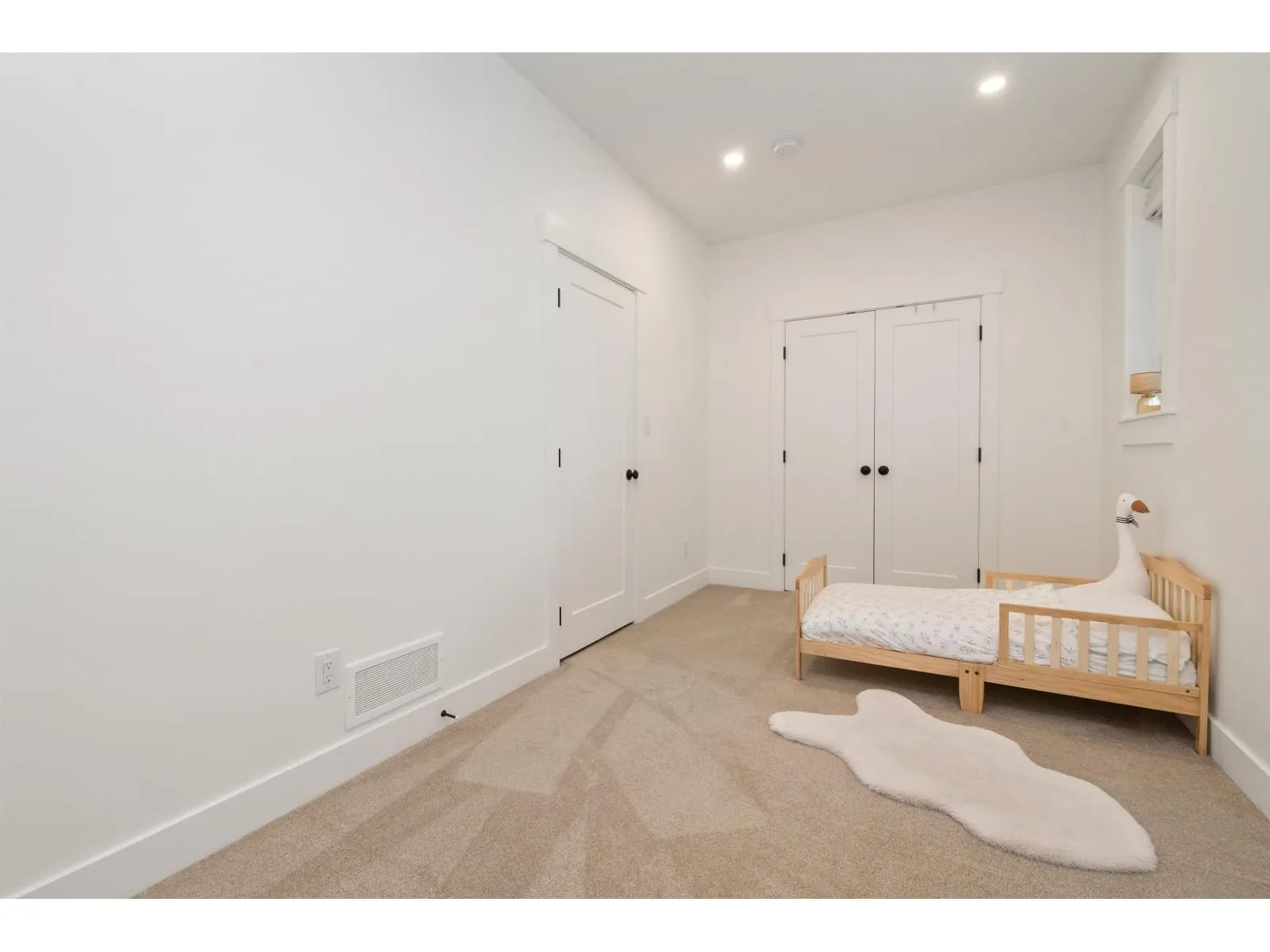 9586 MCMILLAN ROAD|Rosedale