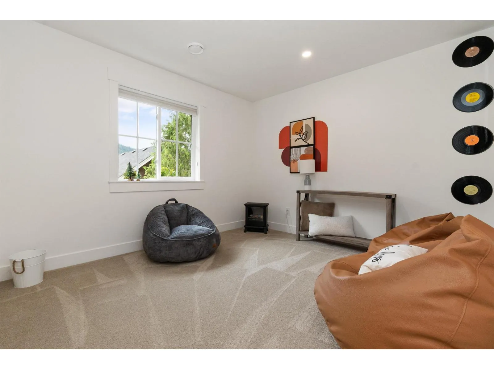 9586 MCMILLAN ROAD|Rosedale
