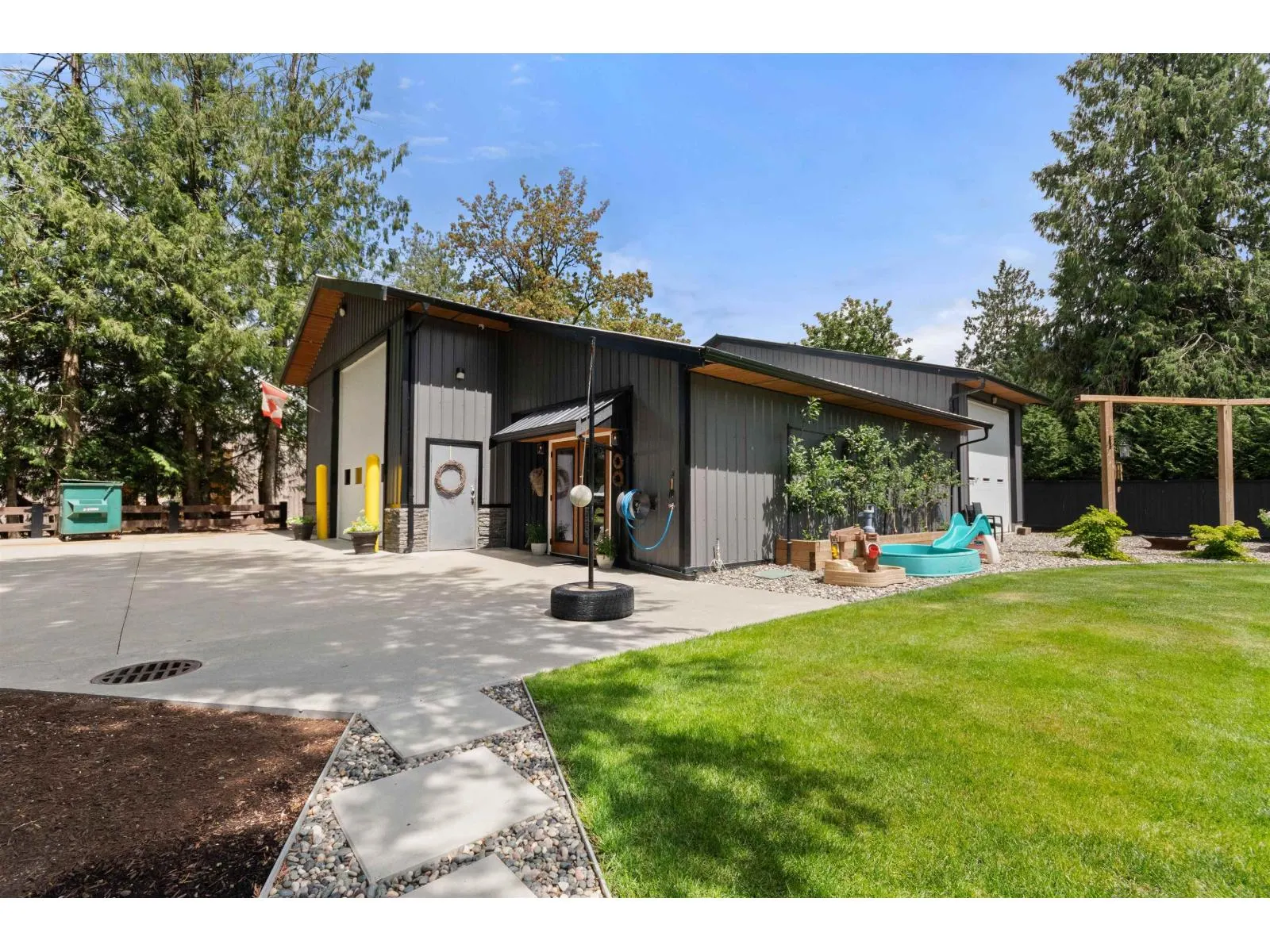9586 MCMILLAN ROAD|Rosedale