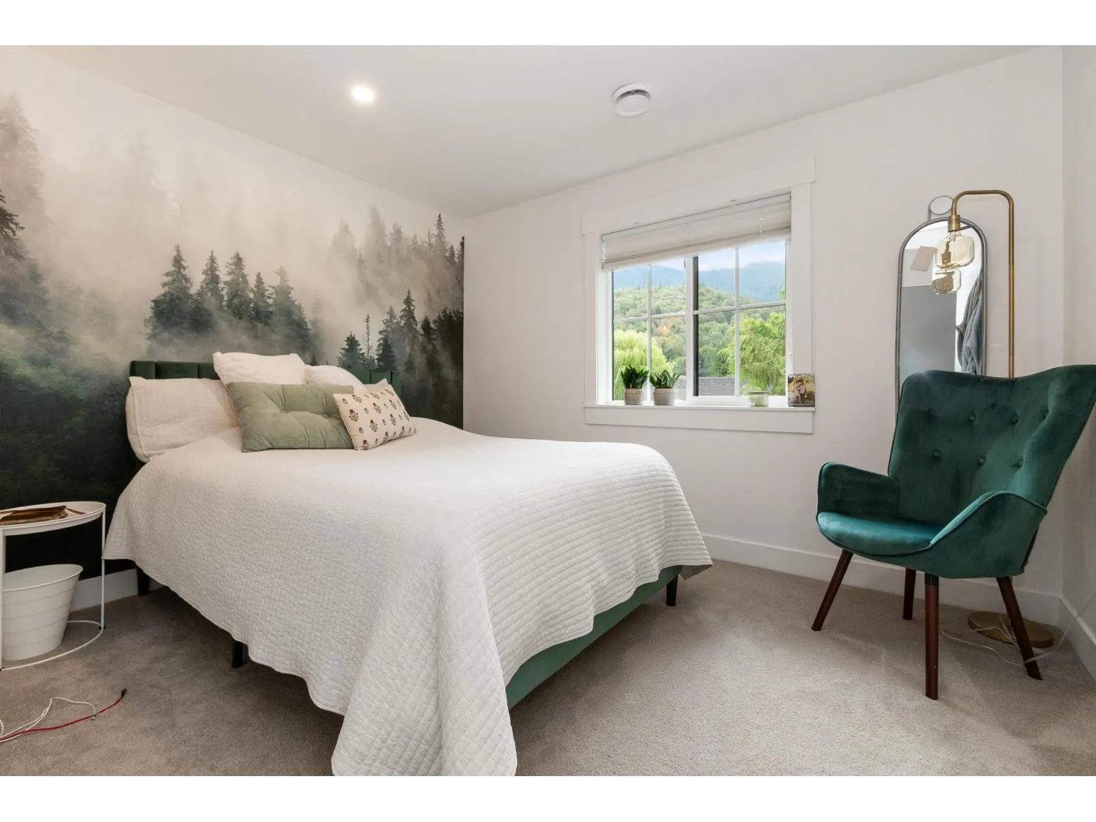 9586 MCMILLAN ROAD|Rosedale