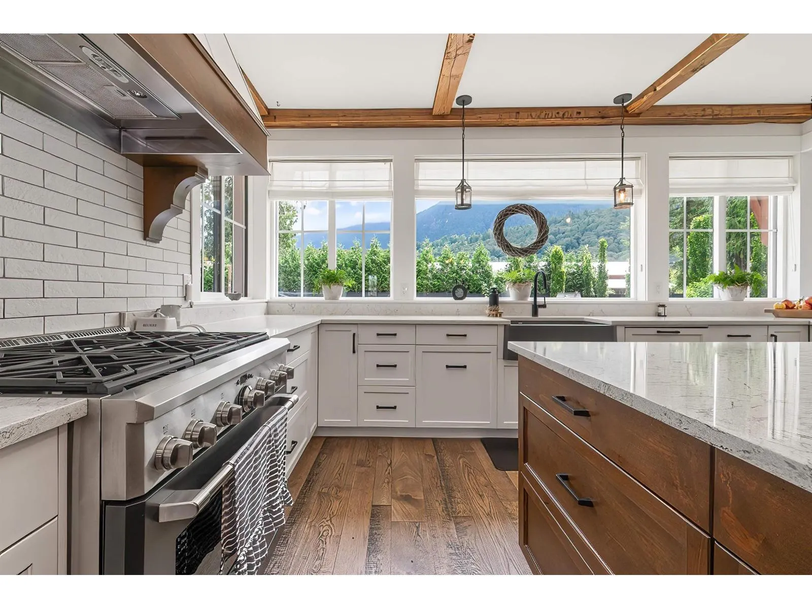 9586 MCMILLAN ROAD|Rosedale