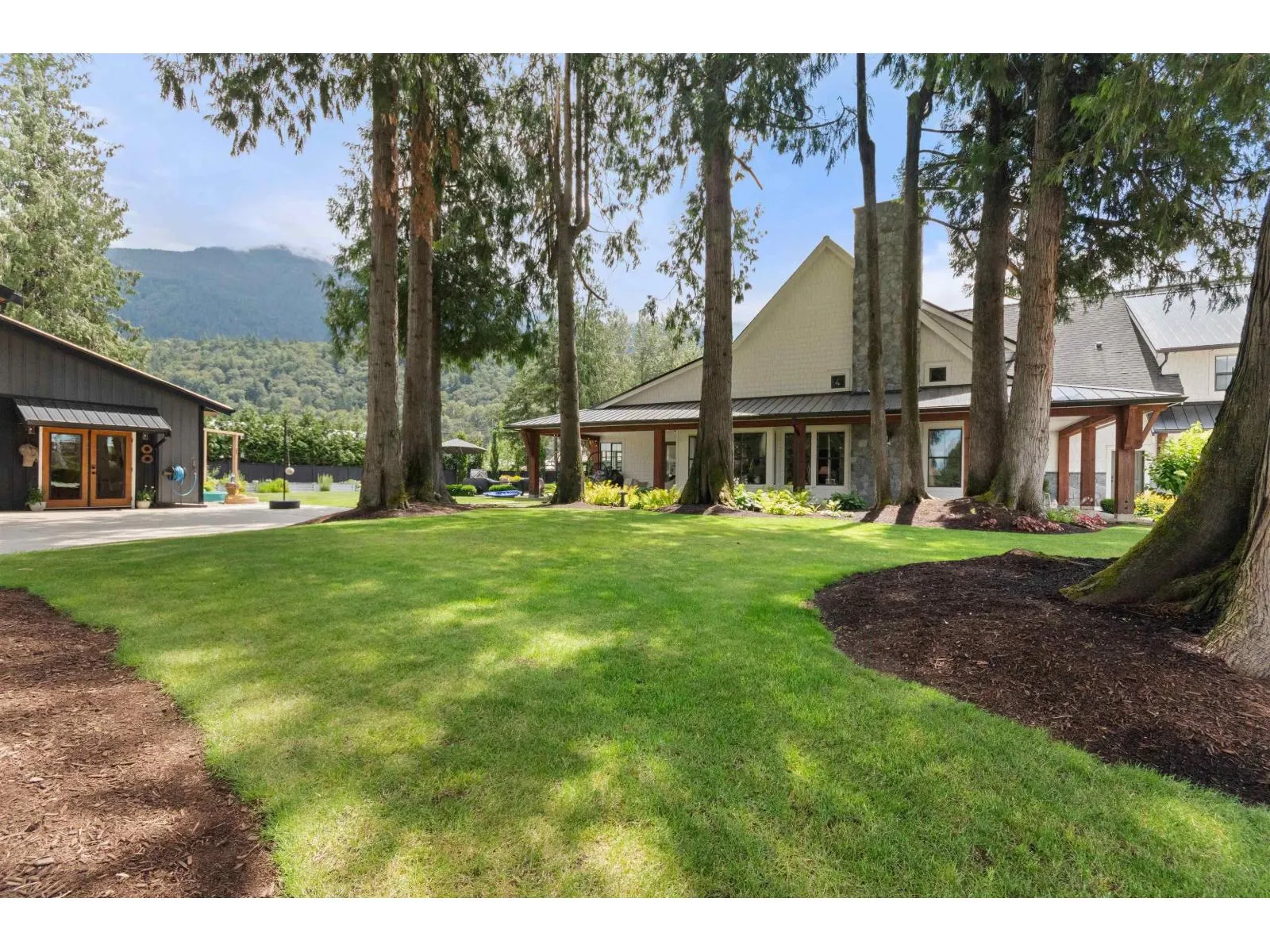 9586 MCMILLAN ROAD|Rosedale