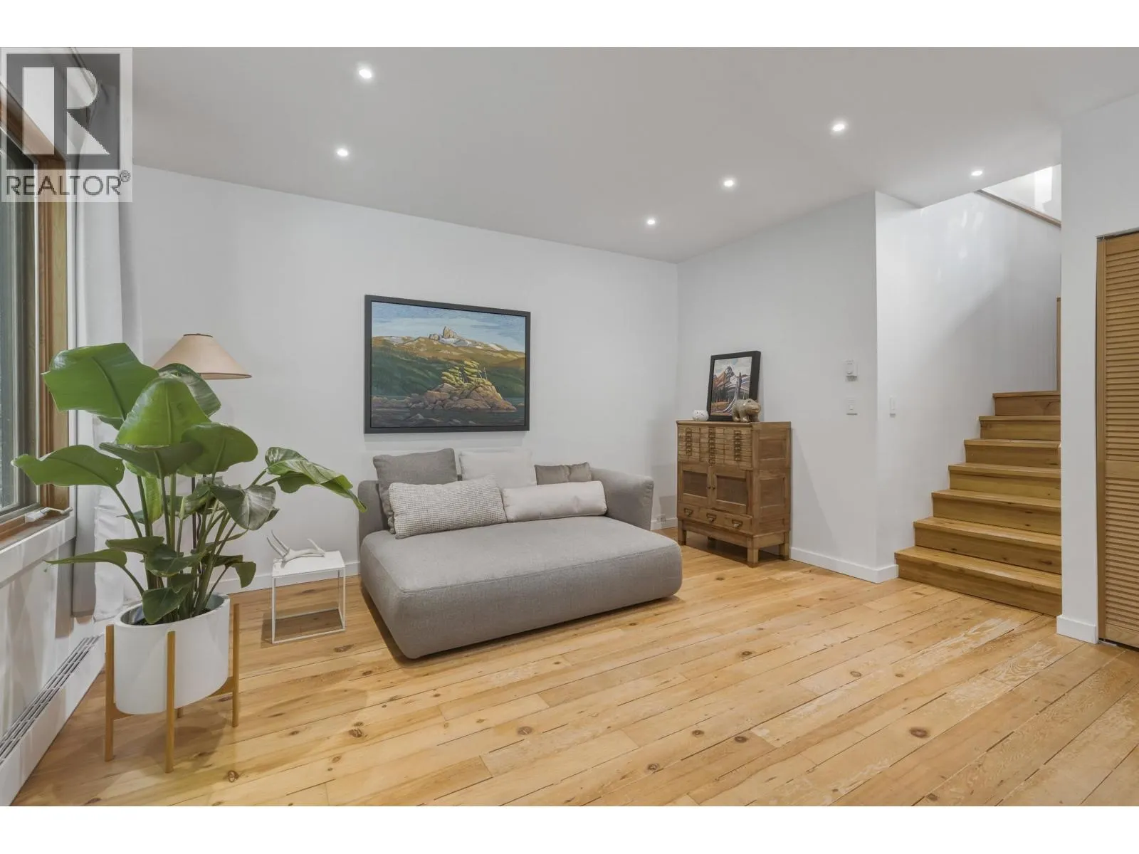 3 WALKERVILLE ESTATES