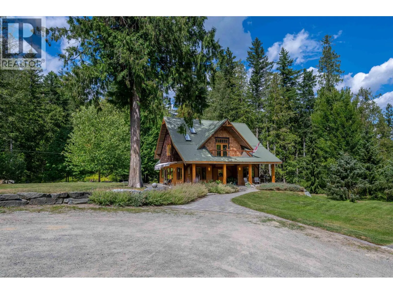 3 WALKERVILLE ESTATES