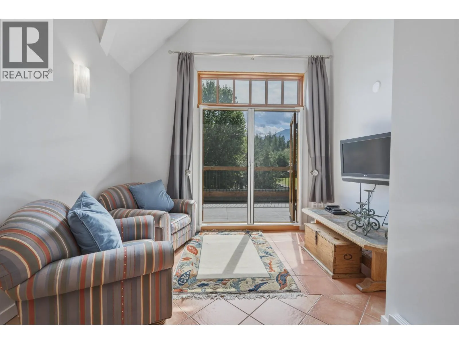 3 WALKERVILLE ESTATES