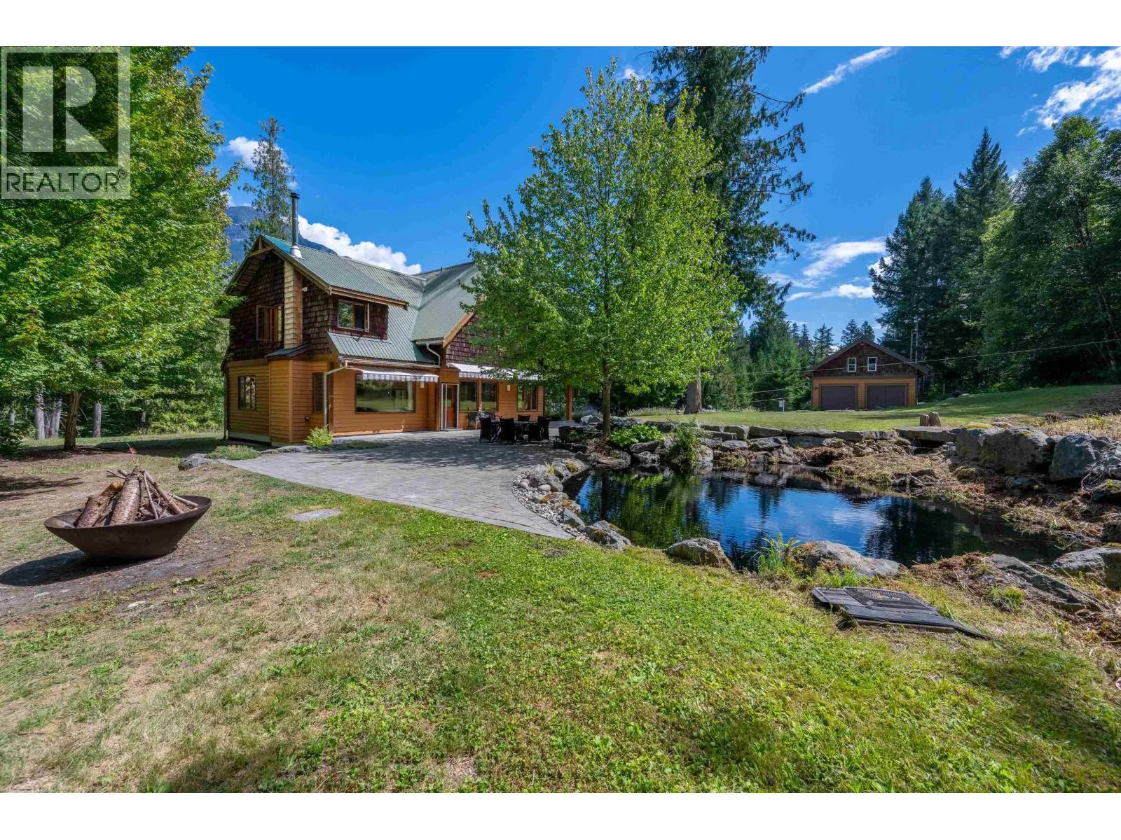 3 WALKERVILLE ESTATES
