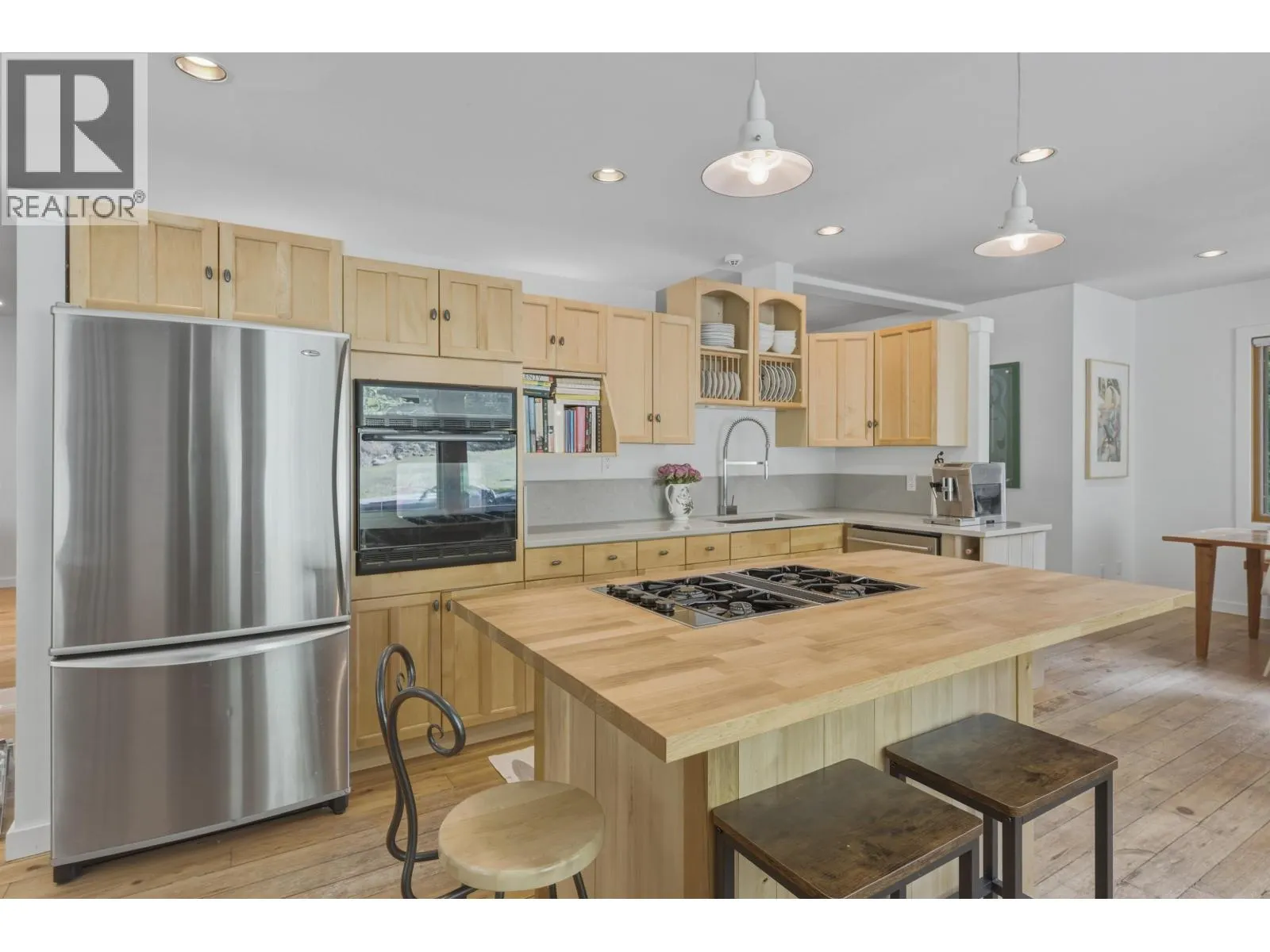 3 WALKERVILLE ESTATES