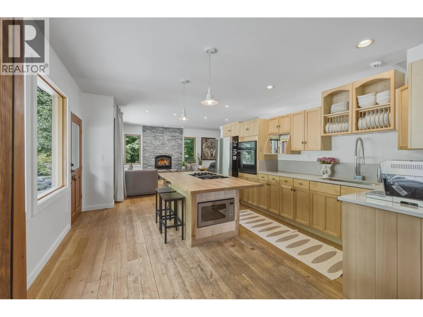 3 WALKERVILLE ESTATES