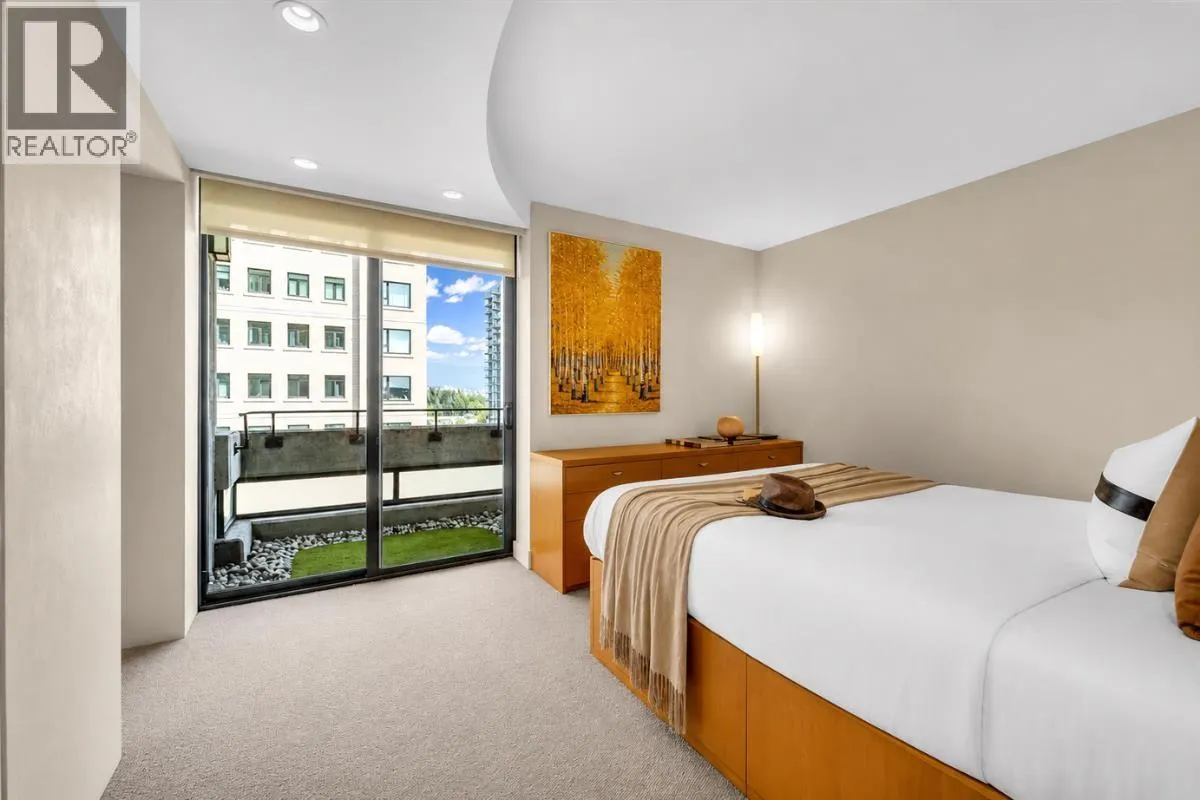 1101 2077 NELSON STREET