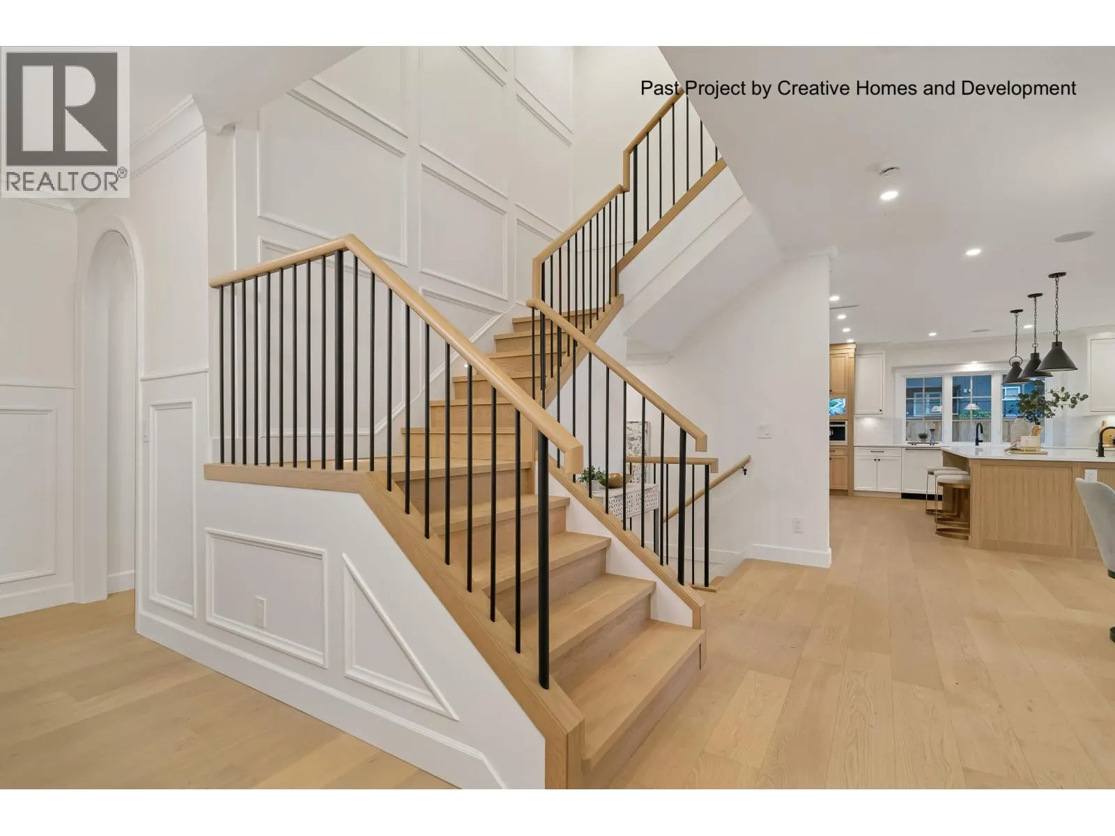 304 W QUEENS ROAD