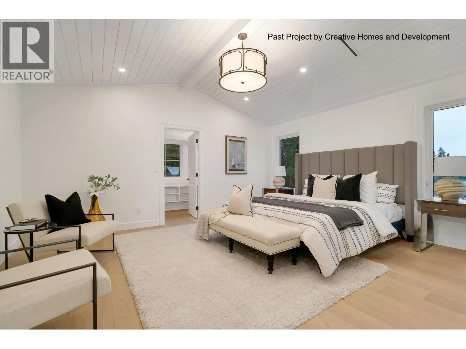 304 W QUEENS ROAD