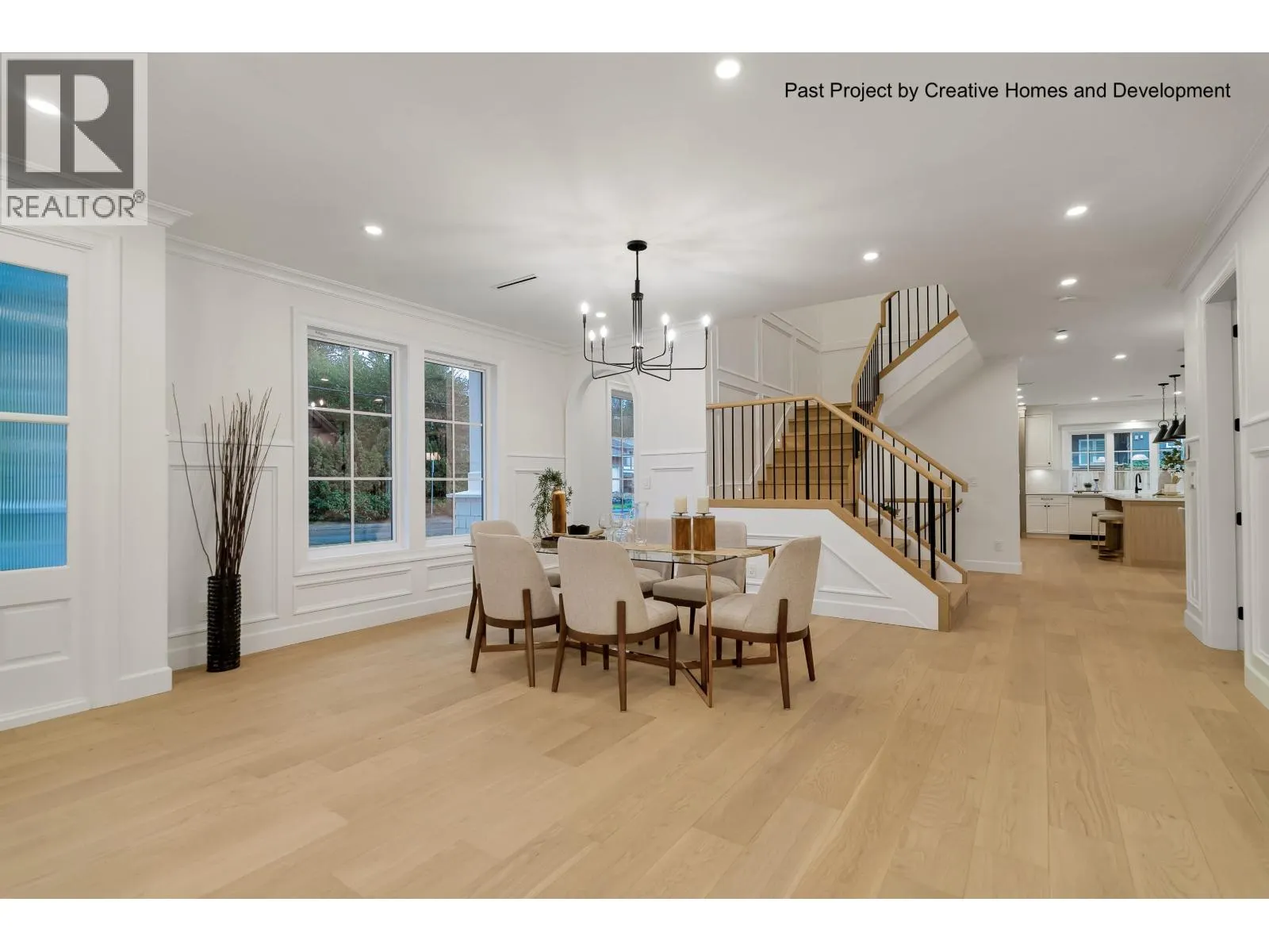 304 W QUEENS ROAD