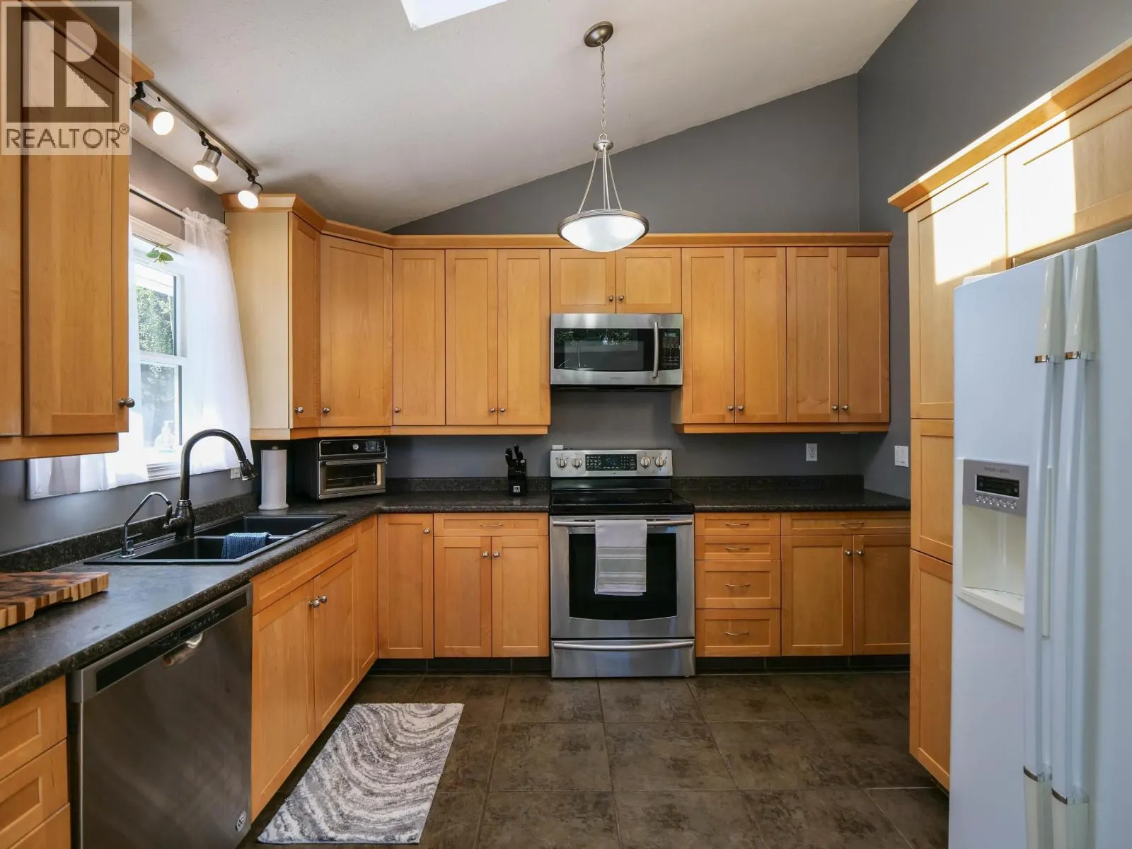 3482 KIRKHAM ROAD