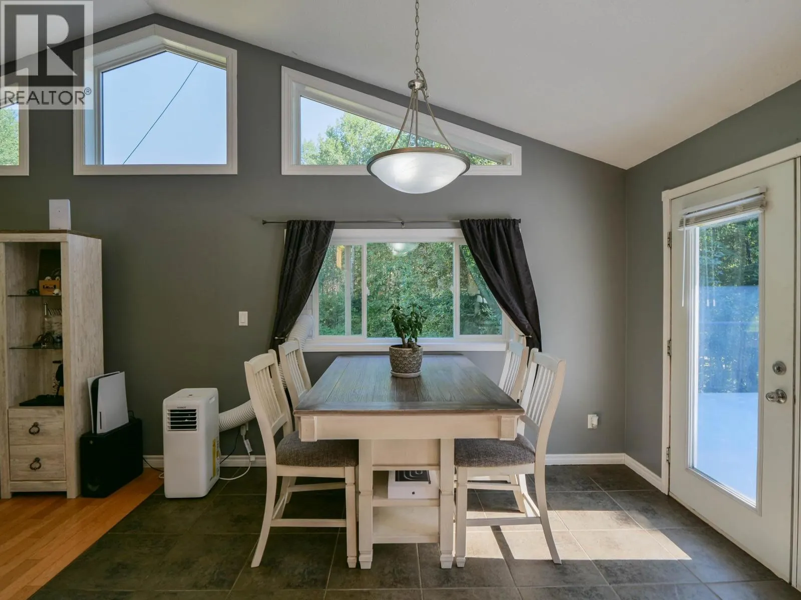 3482 KIRKHAM ROAD
