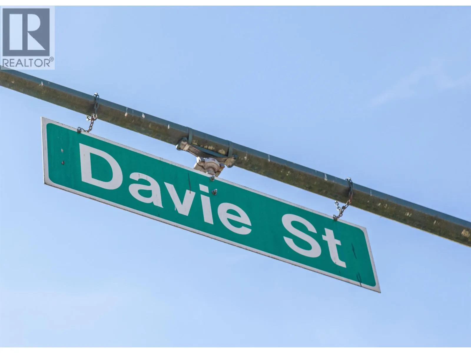201 1150 BUTE STREET