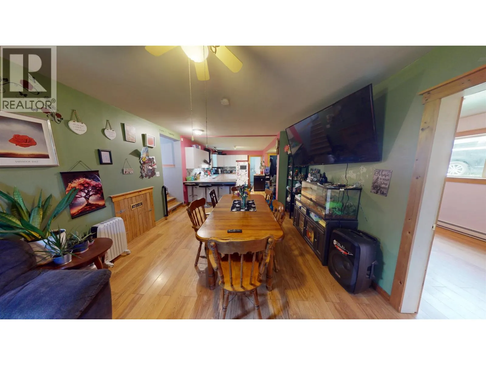 1944 POPLAR AVENUE