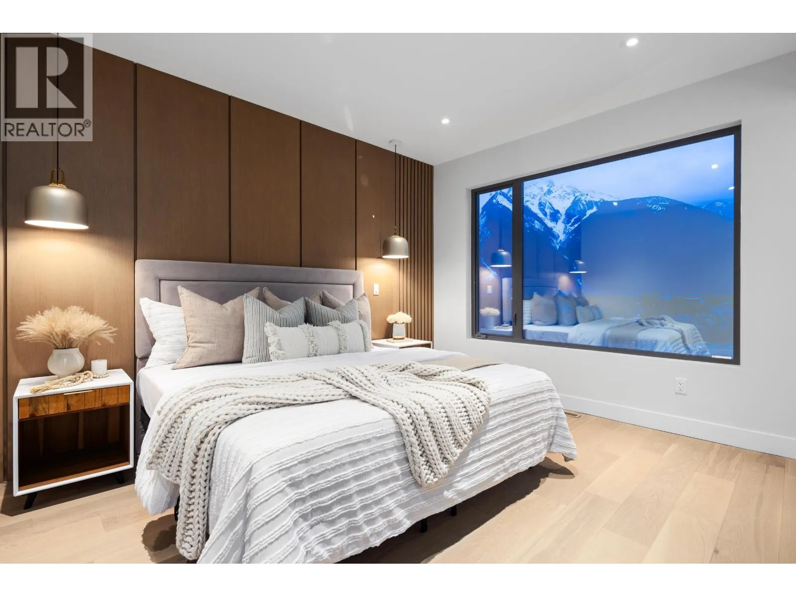7683 CERULEAN DRIVE