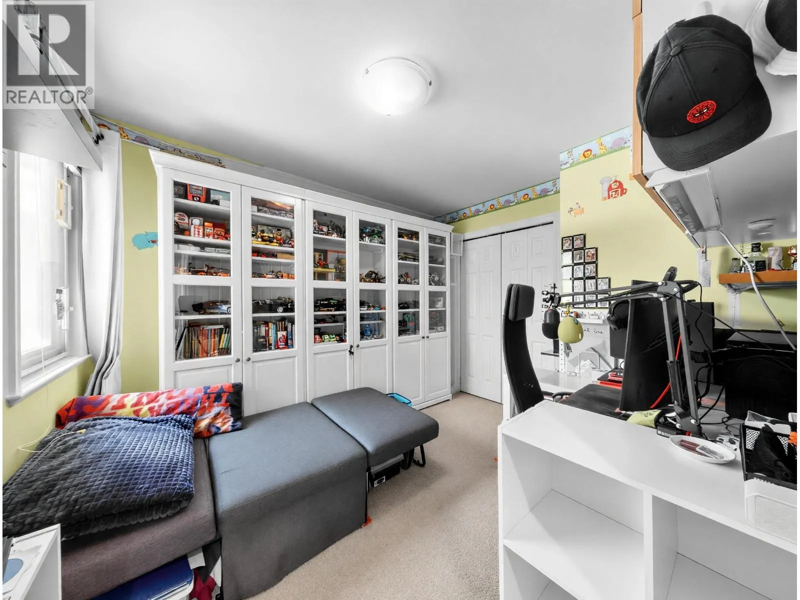 8 4191 WILLIAMS ROAD