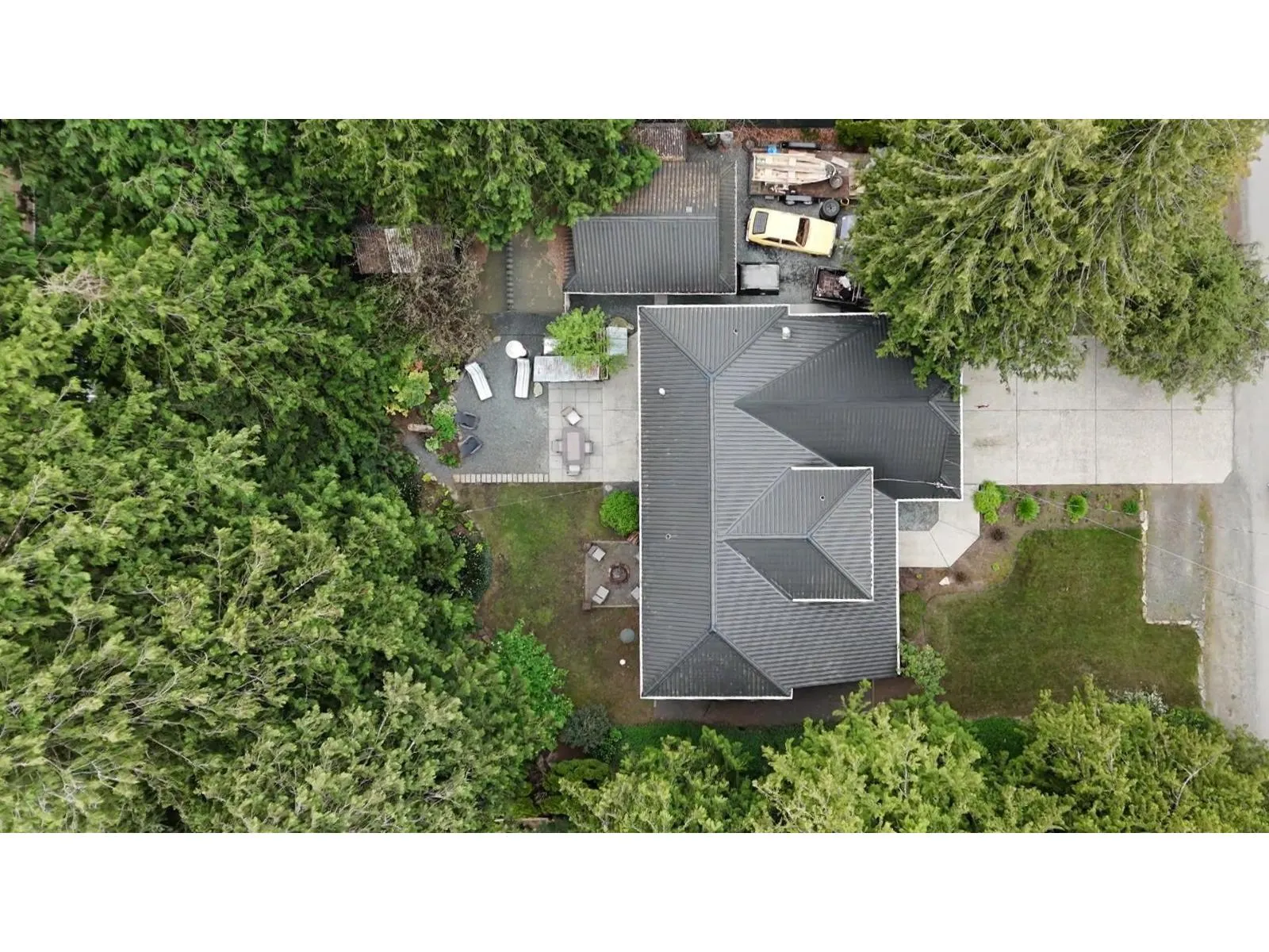 52394 YALE ROAD|Rosedale