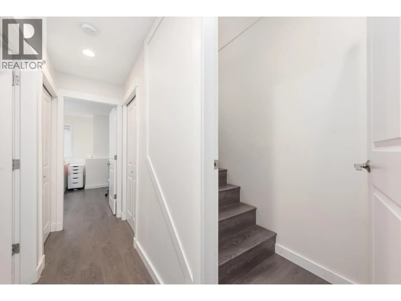 319 W 59TH AVENUE