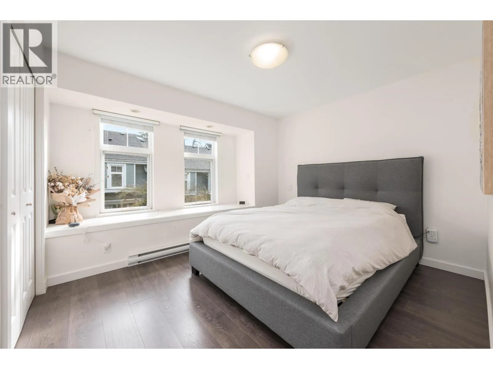 319 W 59TH AVENUE