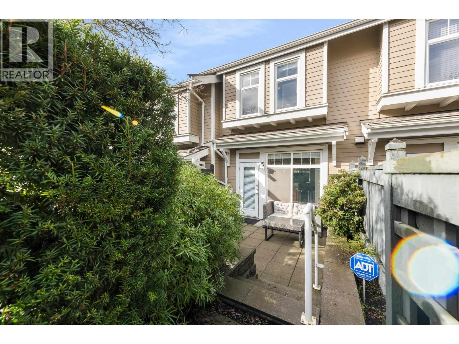 319 W 59TH AVENUE