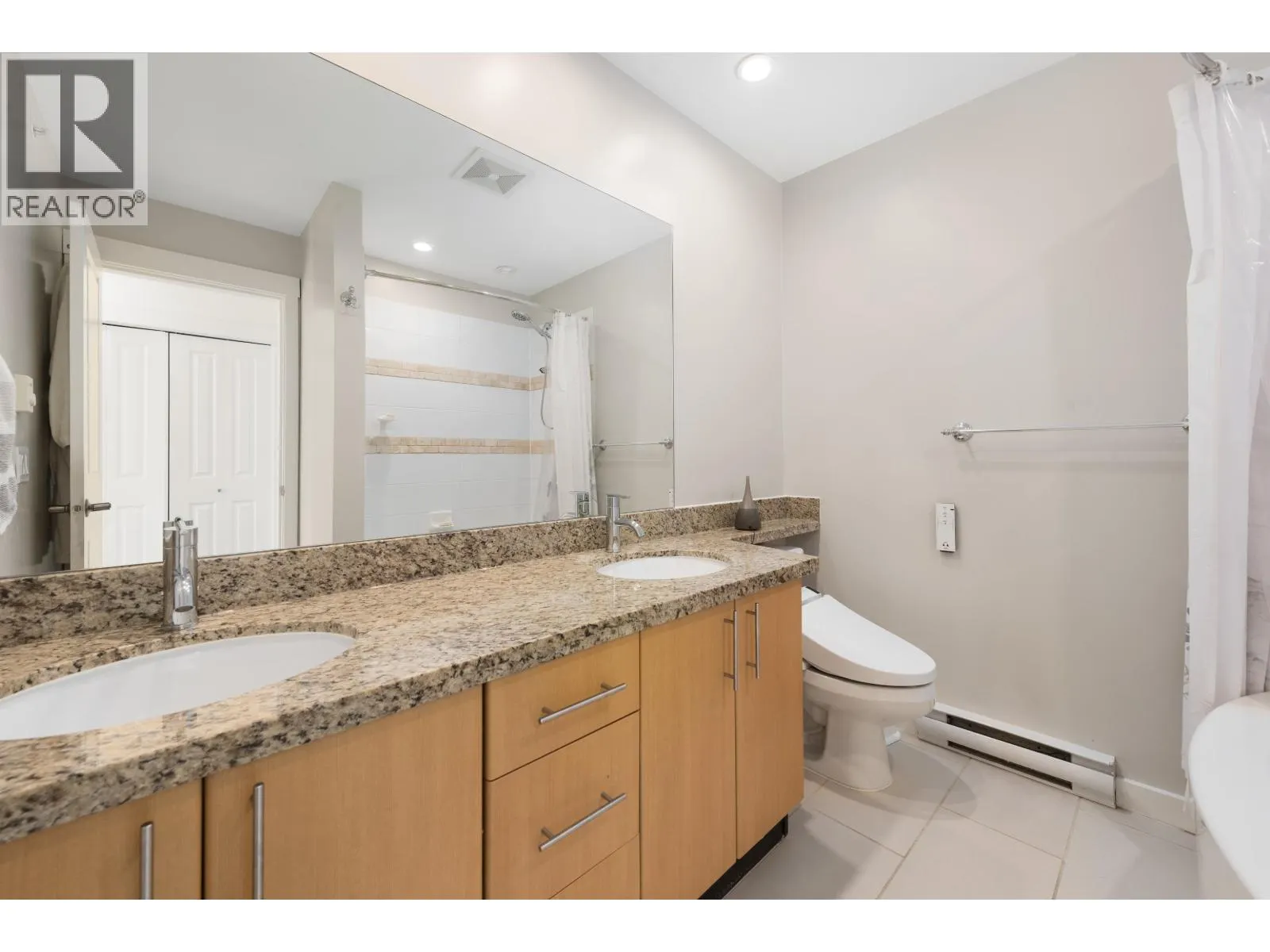 319 W 59TH AVENUE