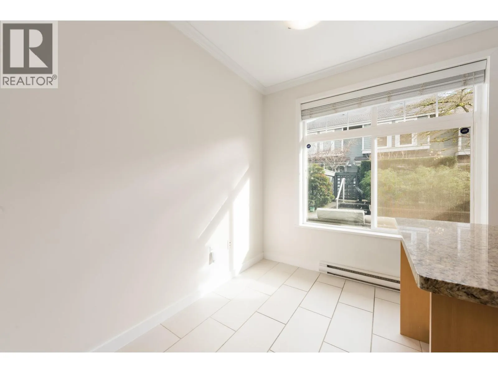 319 W 59TH AVENUE