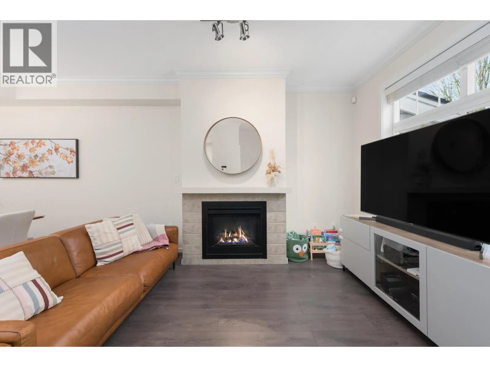 319 W 59TH AVENUE