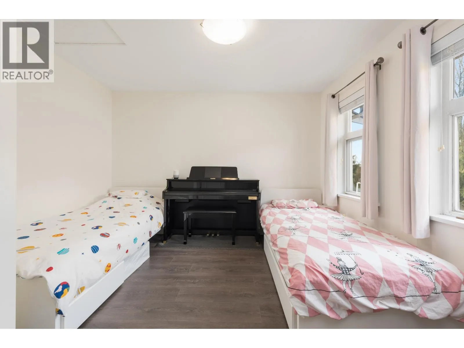 319 W 59TH AVENUE