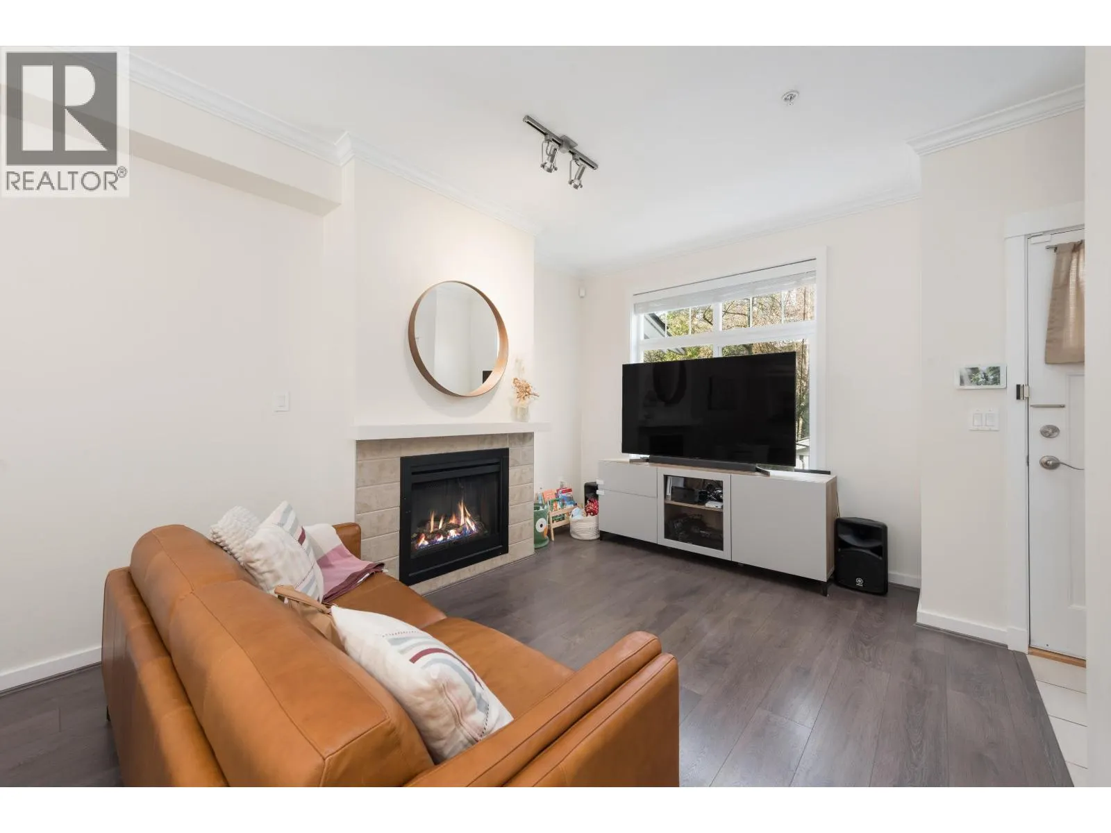 319 W 59TH AVENUE